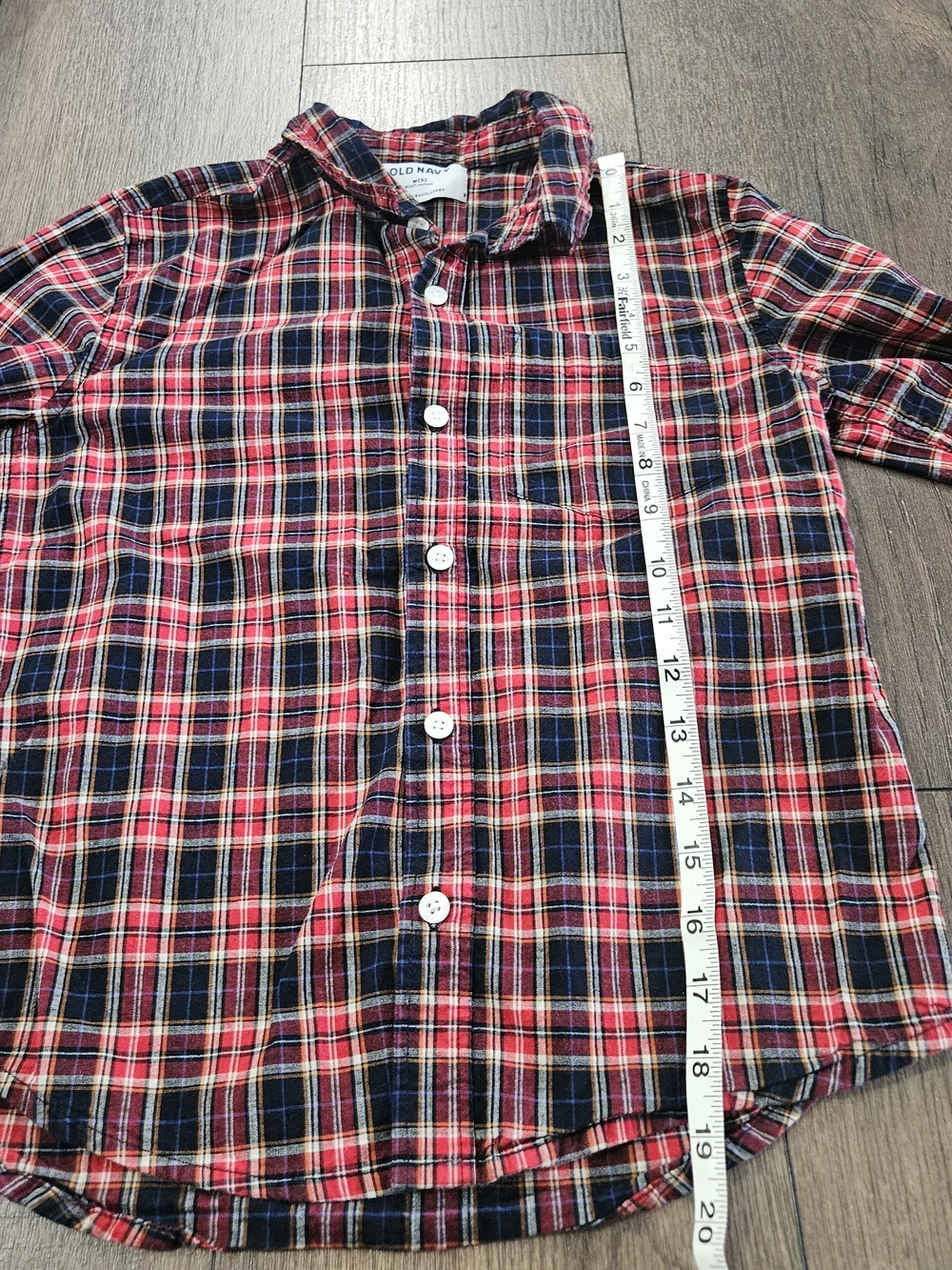 Old Navy Boy's Button Down Plaid Shirt Size M (8)